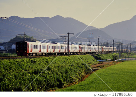 2006年 鹿児島本線を走る813系電車9両 2006年 鹿児島本線を走る813系電車9両 117996160