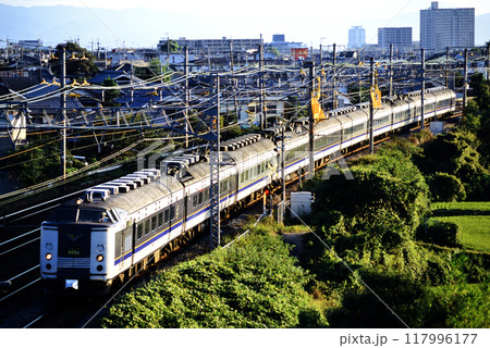 2006年　東海道線を走る583系寝台急行きたぐに10両 117996177