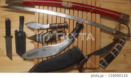 Antique Swords and Knives From Asia and Southeast Asia Antique Swords and Knives From Asia and Southeast Asia 118000116