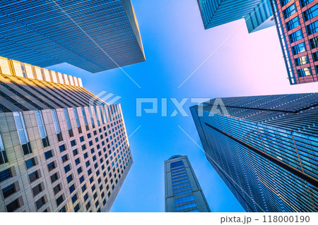 日本の東京都市景観 大手町のビジネス街。アーバンネット大手町ビルや大手町タワーなど=8月3日 日本の東京都市景観 大手町のビジネス街。アーバンネット大手町ビルや大手町タワーなど=8月3日 118000190