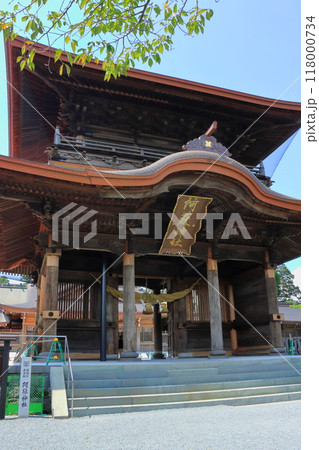 阿蘇神社神門（阿蘇市・縦構図） 118000734