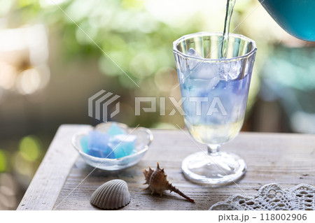 夏の涼しいドリンク 夏の涼しいドリンク 118002906