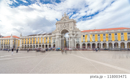 Triumphal arch at Rua Augusta at Commerce square timelapse hyperlapse in Lisbon, Portugal. 118003471