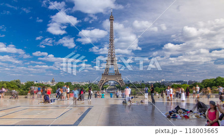 Famous square Trocadero with Eiffel tower in the background timelapse hyperlapse. 118003665
