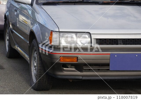 自動車イメージ　マツダ6代目ファミリアのフロントマスク 118007819