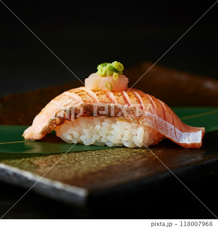 美味しいサーモンの寿司 美味しいサーモンの寿司 118007968