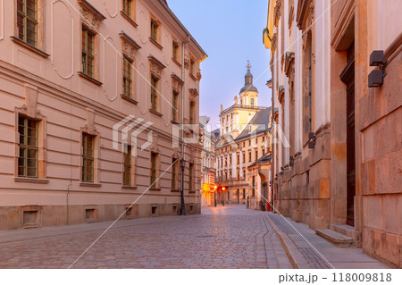 Quiet Street in Old Town, Wroclaw, Poland Quiet Street in Old Town, Wroclaw, Poland 118009818