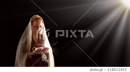 Young pretty girl with candle 118011452