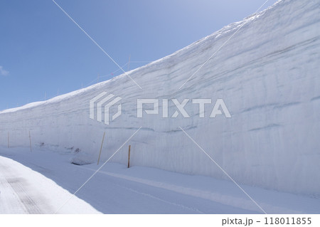 雪の大谷 立山黒部アルペンルート 雪の大谷 立山黒部アルペンルート 118011855