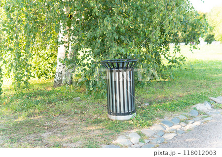 landscape dump waste dirt nature trash forest recycling plastic garbage dirty rubbish green 118012003
