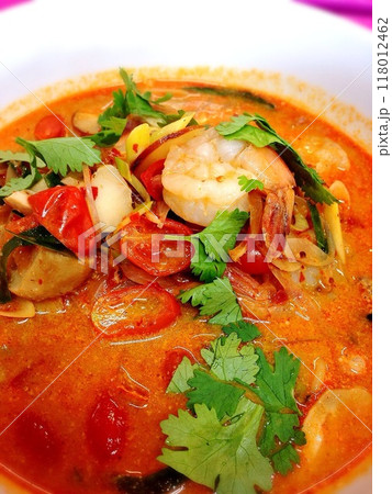 タイのカフェのトムヤムクン 118012462