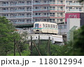 マンションの横を走るユーカリが丘線 118012994