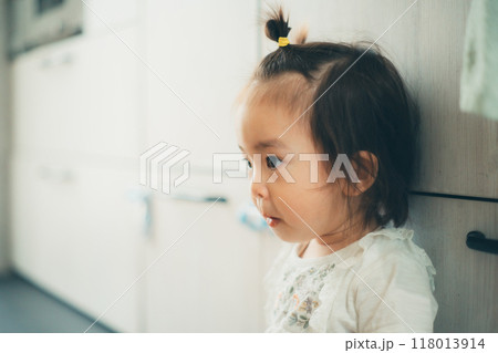 笑顔の女の子 かわいい子供のイメージ 笑顔の女の子 かわいい子供のイメージ 118013914