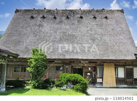 岐阜県　白川郷合掌造り集落　合掌造り民家・神田家　世界遺産　 118014501