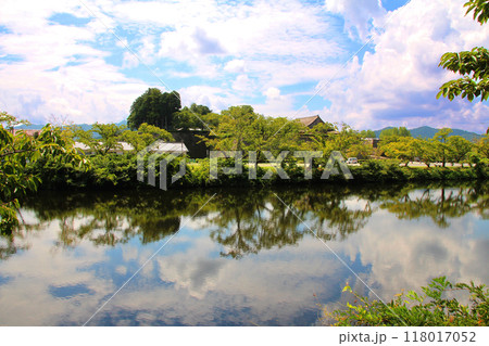 丹波篠山市役所側から見たお濠と篠山城跡 118017052