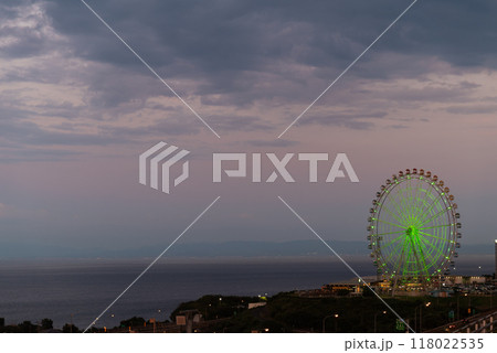 淡路サービスエリアから見る夕暮れの景色 淡路サービスエリアから見る夕暮れの景色 118022535
