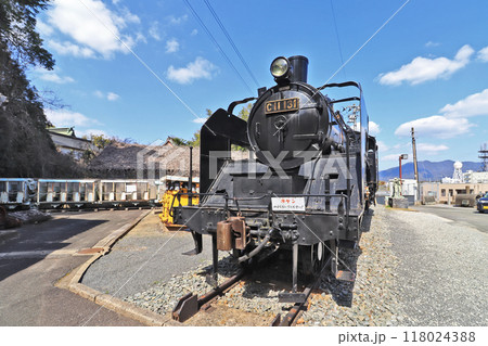 直方市石炭記念館に静態保存C11ー131号蒸気機関車 直方市石炭記念館に静態保存C11ー131号蒸気機関車 118024388