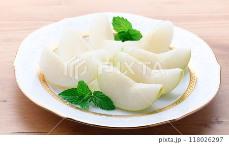 シャキッとした食感 二十世紀梨 （ カットイメージ ） 118026297