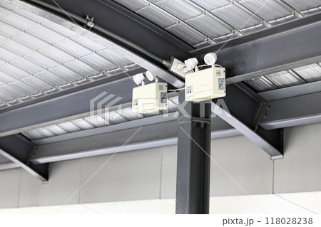 Automatic EMERGENCY LIGHT, uninterruptible power supply for lighting when the power went out. Automatic EMERGENCY LIGHT, uninterruptible power supply for lighting when the power went out. 118028238