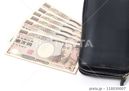 紙幣、現金、財布、マネー、お財布、日本円、札、お札、キャッシュ、お小遣い、支払い、ビジネス、日本 118030007