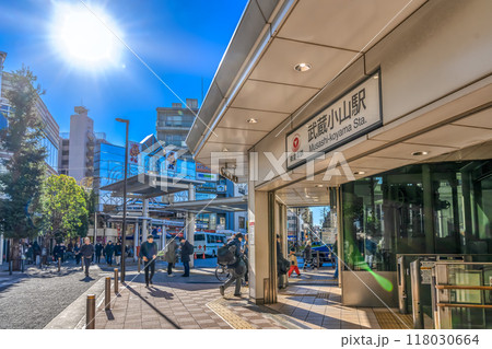 東京都品川区の都市風景　武蔵小山駅 118030664