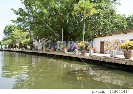 マラッカ川のリバーサイド風景 118031414