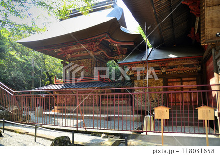 群馬県前橋市下大屋町の子育ての神様　朝日に輝く産泰神社 118031658