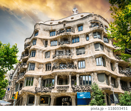 beautiful la pedrera building in Barcelona 118033451