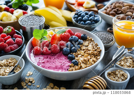 朝食イメージ　アサイーボウル 118033868