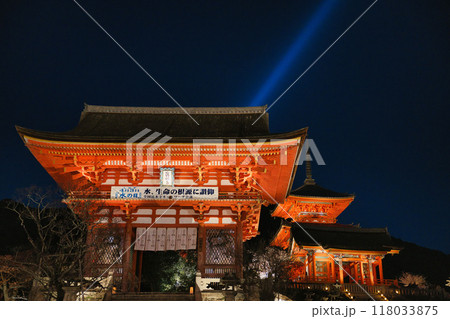 清水寺夜間特別拝観2023年桜の季節 118033875