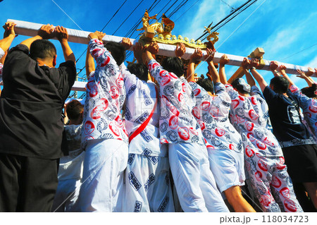 2024年6月の浦安三社祭の神輿と祭りの風景 2024年6月の浦安三社祭の神輿と祭りの風景 118034723
