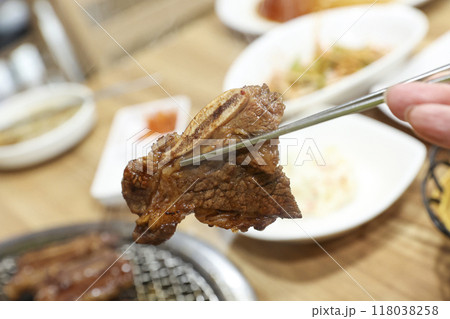 Korean bbq. LA marinated beef ribs 118038258