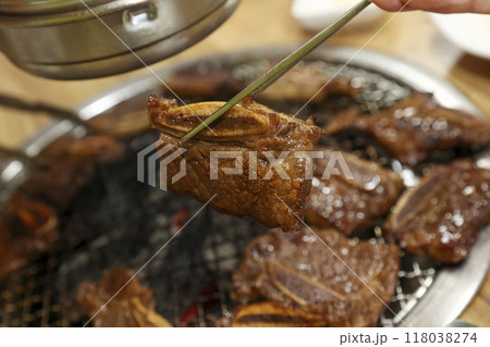 Korean bbq. LA marinated beef ribs 118038274