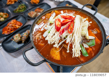 Korean spicy seafood dishes. Braised Cutlassfish 118039057