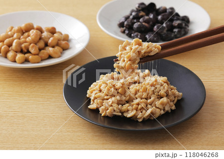 黒豆納豆とひきわり納豆と納豆 118046268