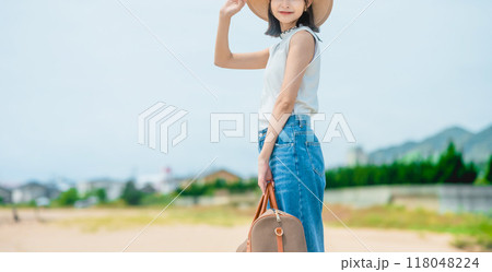 健やかな女性　ポートレート 118048224