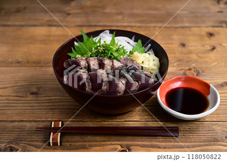 カツオのタタキ丼 118050822