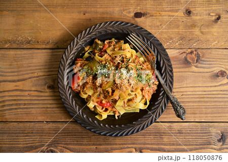 ラタトゥイユのフェットチーネパスタ ラタトゥイユのフェットチーネパスタ 118050876