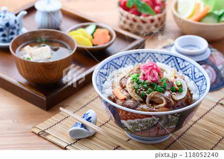 十勝帯広名物　豚カルビ丼　(スタミナ豚丼) 118052240