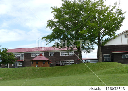 山の楽校の旧増田小中学校校舎裏側からの眺め 山の楽校の旧増田小中学校校舎裏側からの眺め 118052748