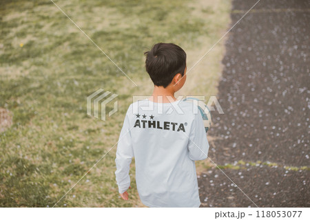 10 years old 10 years old 118053077