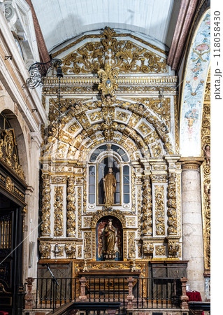 Interior of Igreja de Santa Maria Graca, Se de Setubal, Portugal 118058430