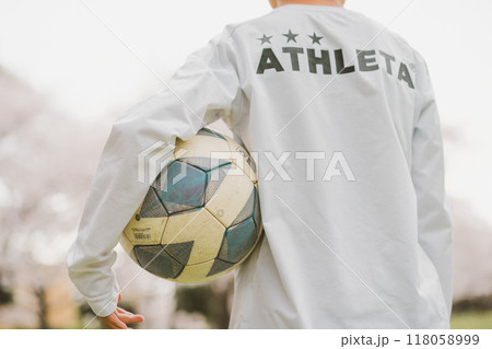 10 years old 118058999