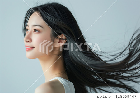 美しい髪の毛の女性 118059447