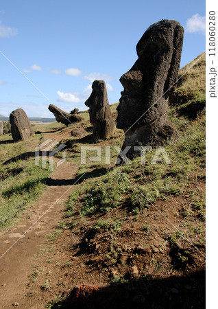 石切場のモアイ2 石切場のモアイ2 118060280