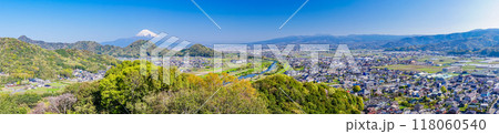 【静岡県】守山山頂展望台から見る　田方平野と富士山  パノラマ撮影 118060540