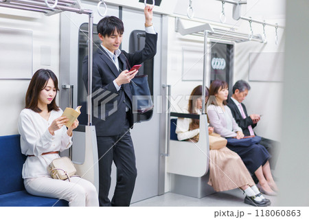 電車 118060863