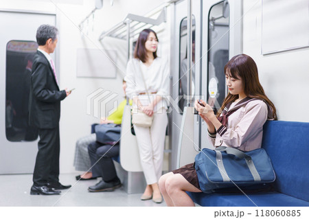電車 電車 118060885