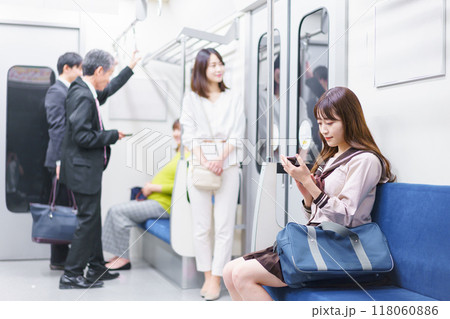 電車 電車 118060886