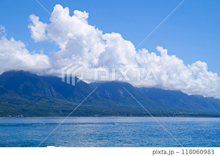 【台湾/台東】台湾海岸山脈の風景（加路蘭遊憩区からの眺望） 118060983